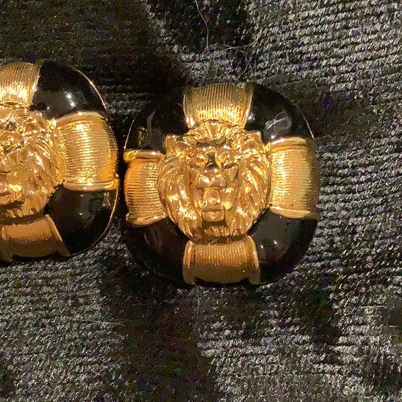 Anne Klein Lion Head Earrings - Picture 3 of 4